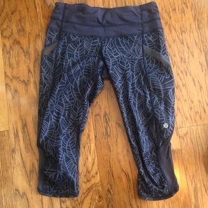lululemon cropped patterned leggings